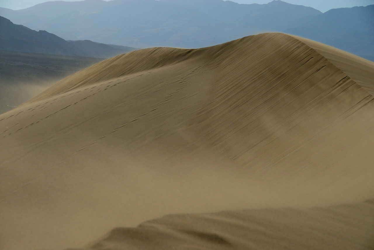 Les dunes de sable de la Vallée de la Mort.