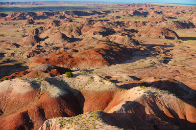 Paysages de la forêt pétrifiée dans l'état de l'Arizona. Photographies par Amar Guillen.