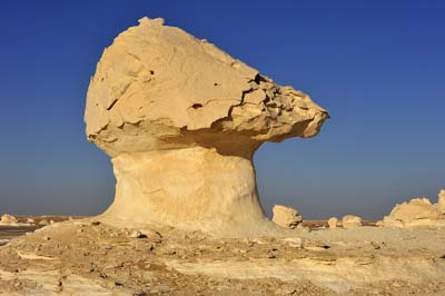 Le désert blanc en Egypte. Photographies par Amar Guillen.