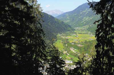 Landscapes and wildlife of Hauteluce in French Alpes. Photographs by Amar Guillen.