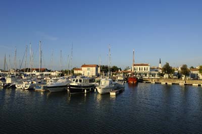Landscapes of the coast of Charente-Maritime in France. Photographs by Amar Guillen.