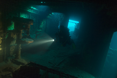 L'épave du Krisoula K. en Mer Rouge. Photographies par Amar Guillen.
