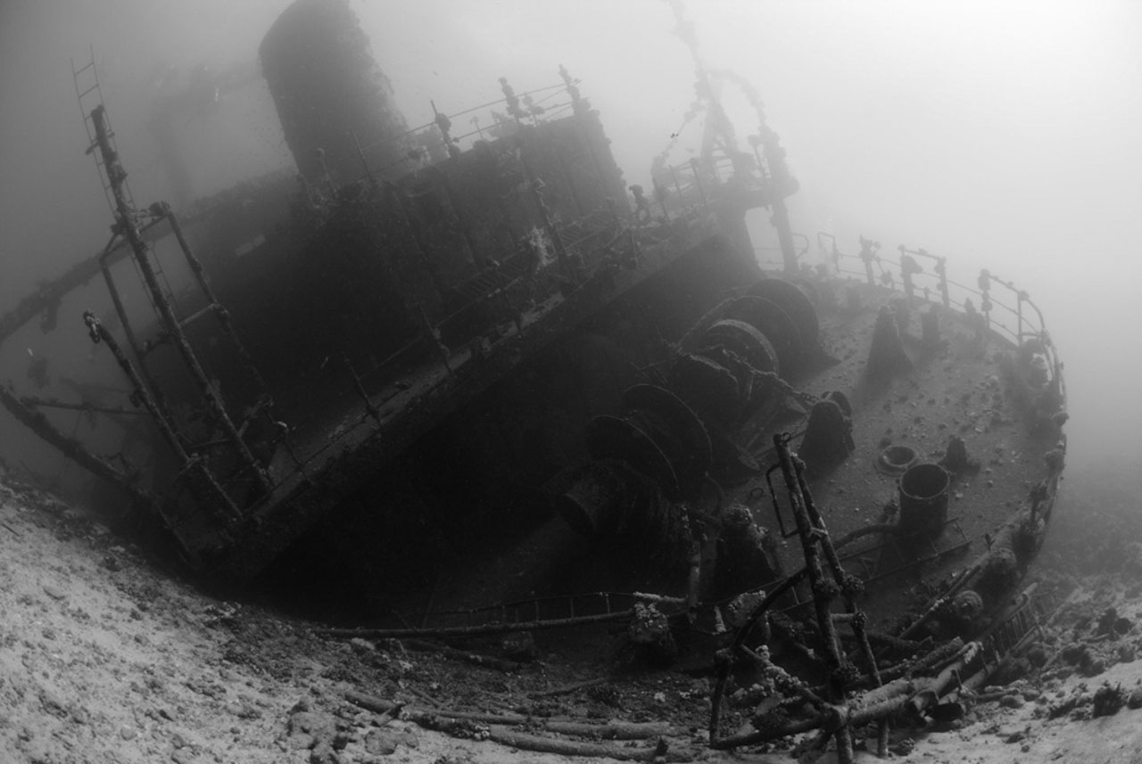 Underwater wrecks are perfect subjects to tell stories and to make working  the imagination of the viewers.