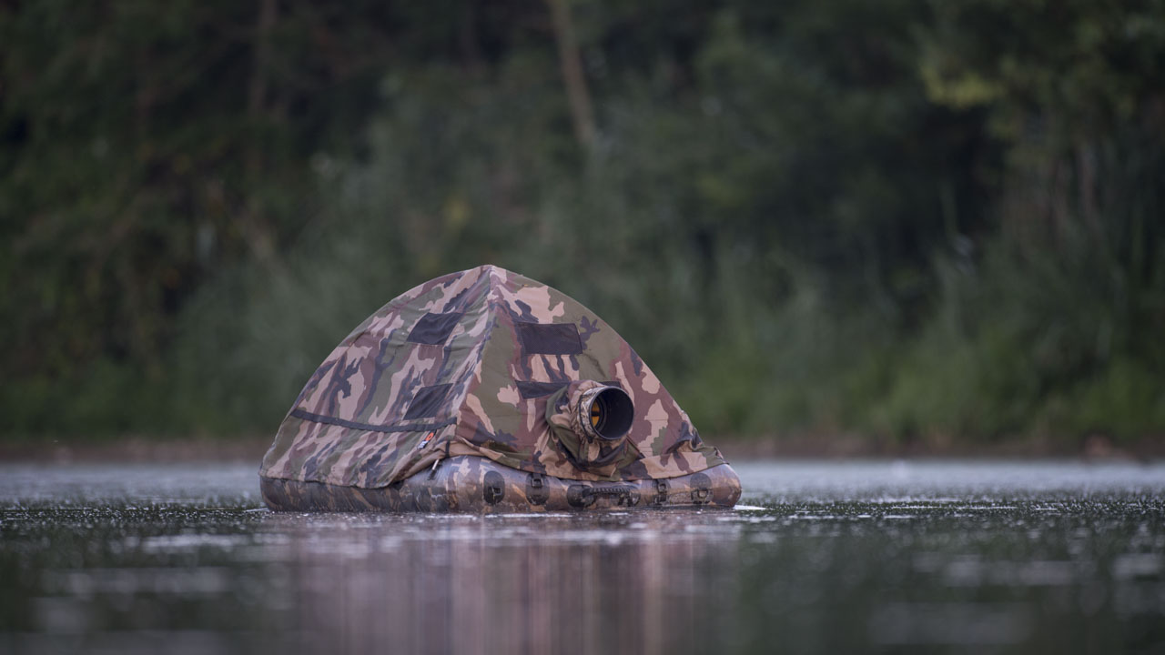 Mr Jan Gear's floating blinds are at the water's edge and easy to maneuver.