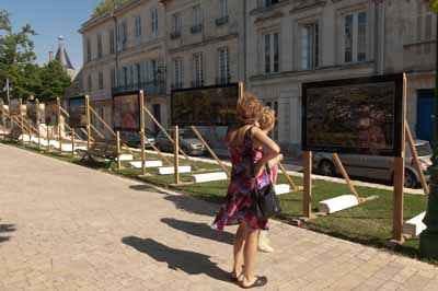 Exposition Reflets de Haute-Saintonge au Château de Jonzac. Exposition organisée par Isabelle et Amar Guillen.