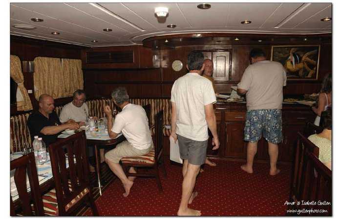 110604EGYREDSOU1956