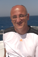 André