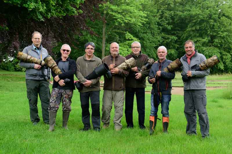 Les participants au stage de photo animalière en affût flottant dans la Dombes en mai 2016