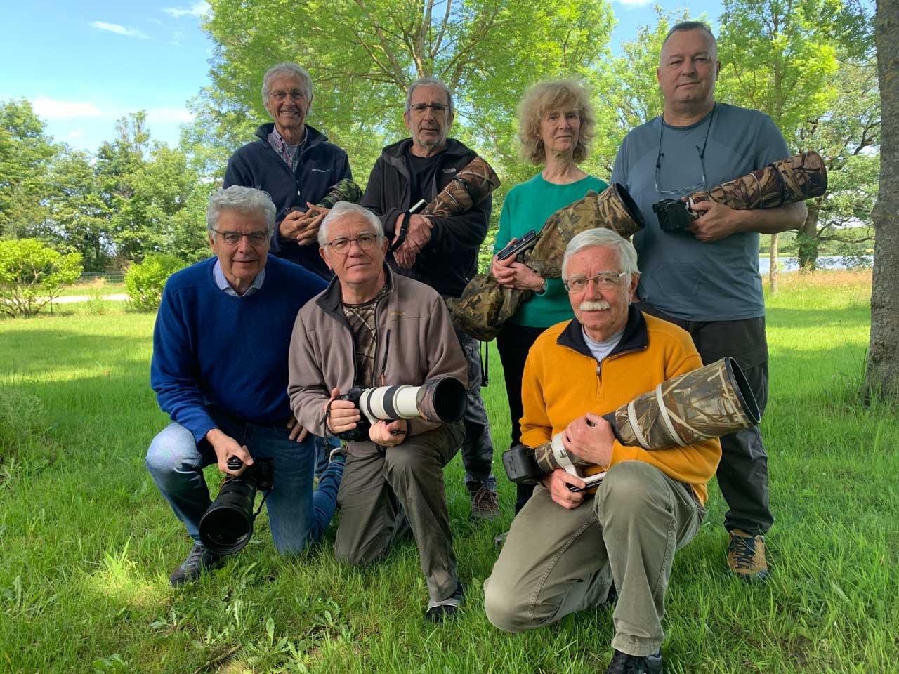 Les participants au stage de photo animalière en affûts flottants du 18 mai 2024 en Dombes.