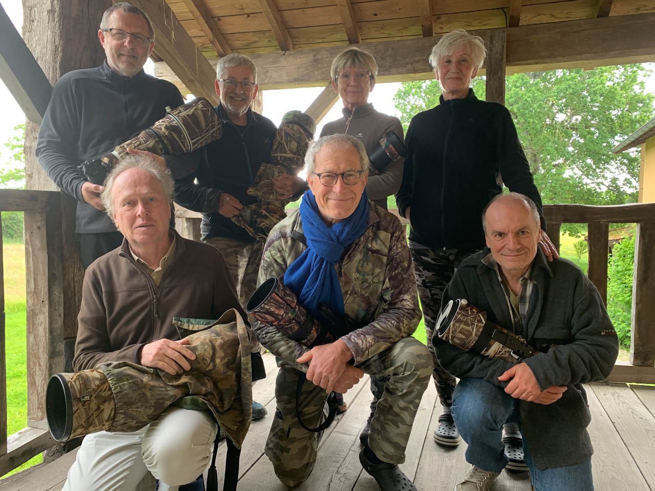 Les participants au stage de photo animalière en affûts flottants du 25 mai 2024 en Dombes.