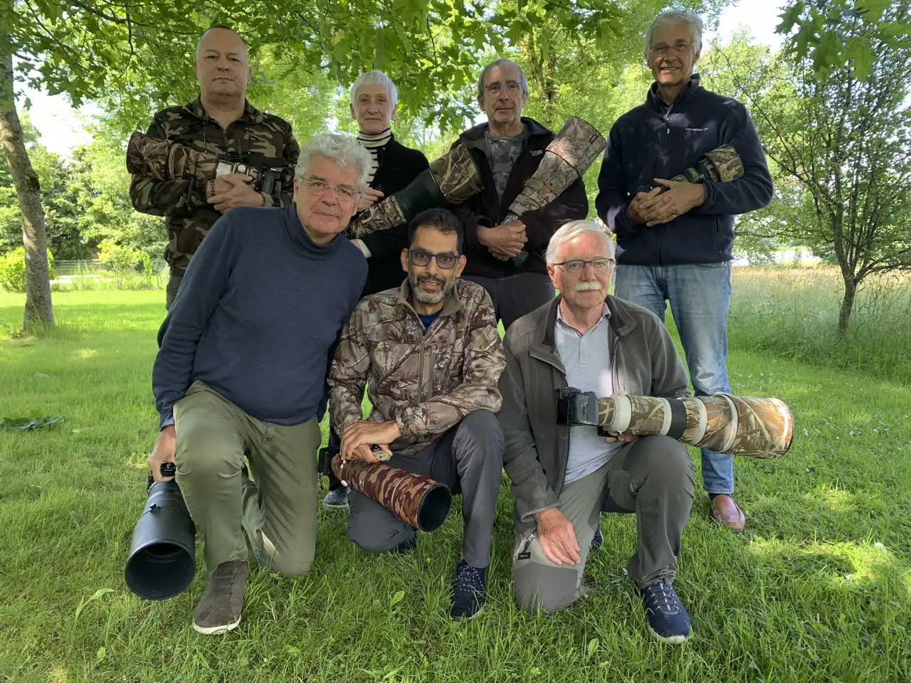 Les participants au stage de photo animalière en affûts flottants du 17 mai 2025 en Dombes.