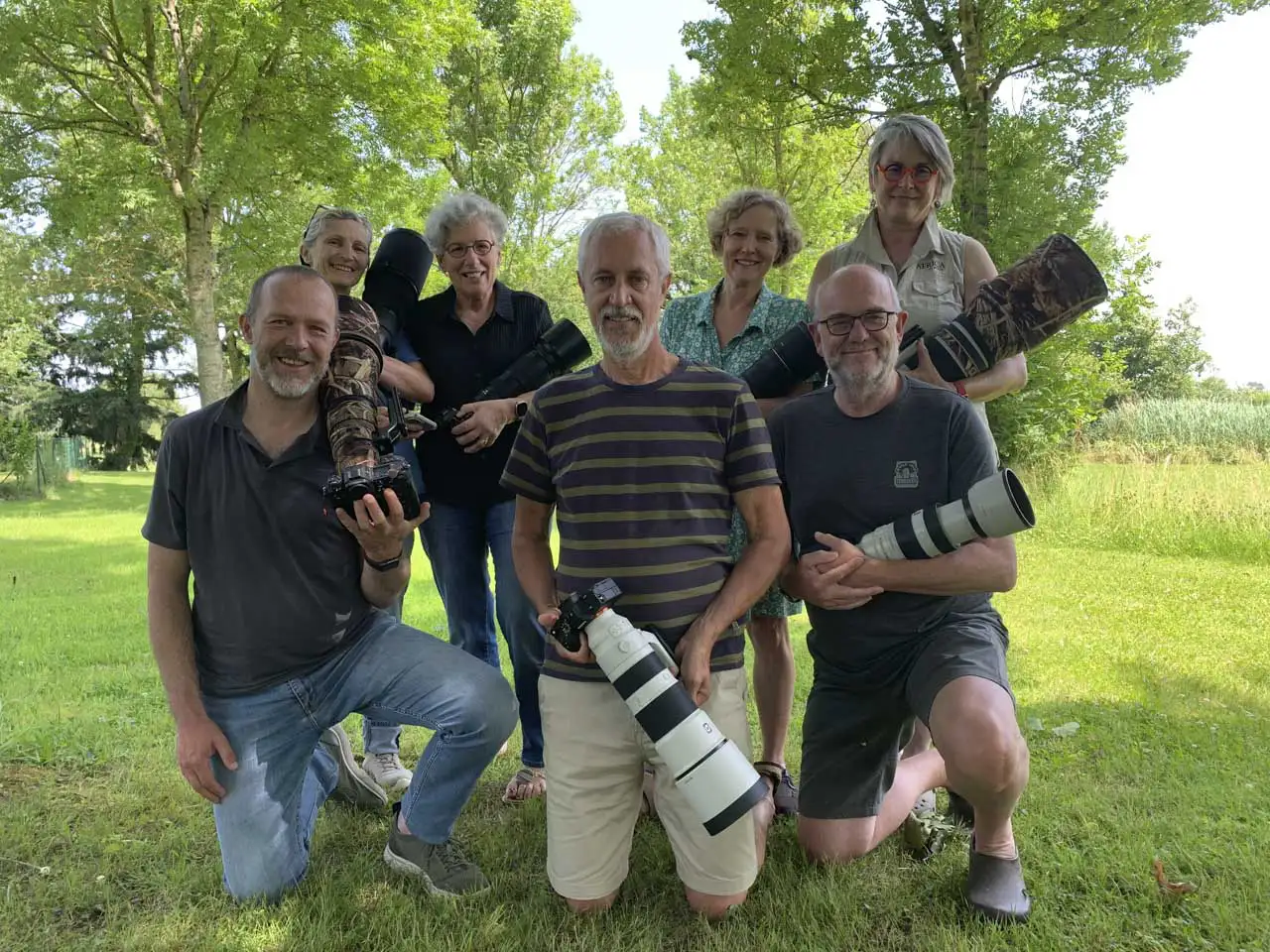 Les participants au stage de photo animalière en affûts flottants du 7 juin 2025 en Dombes.