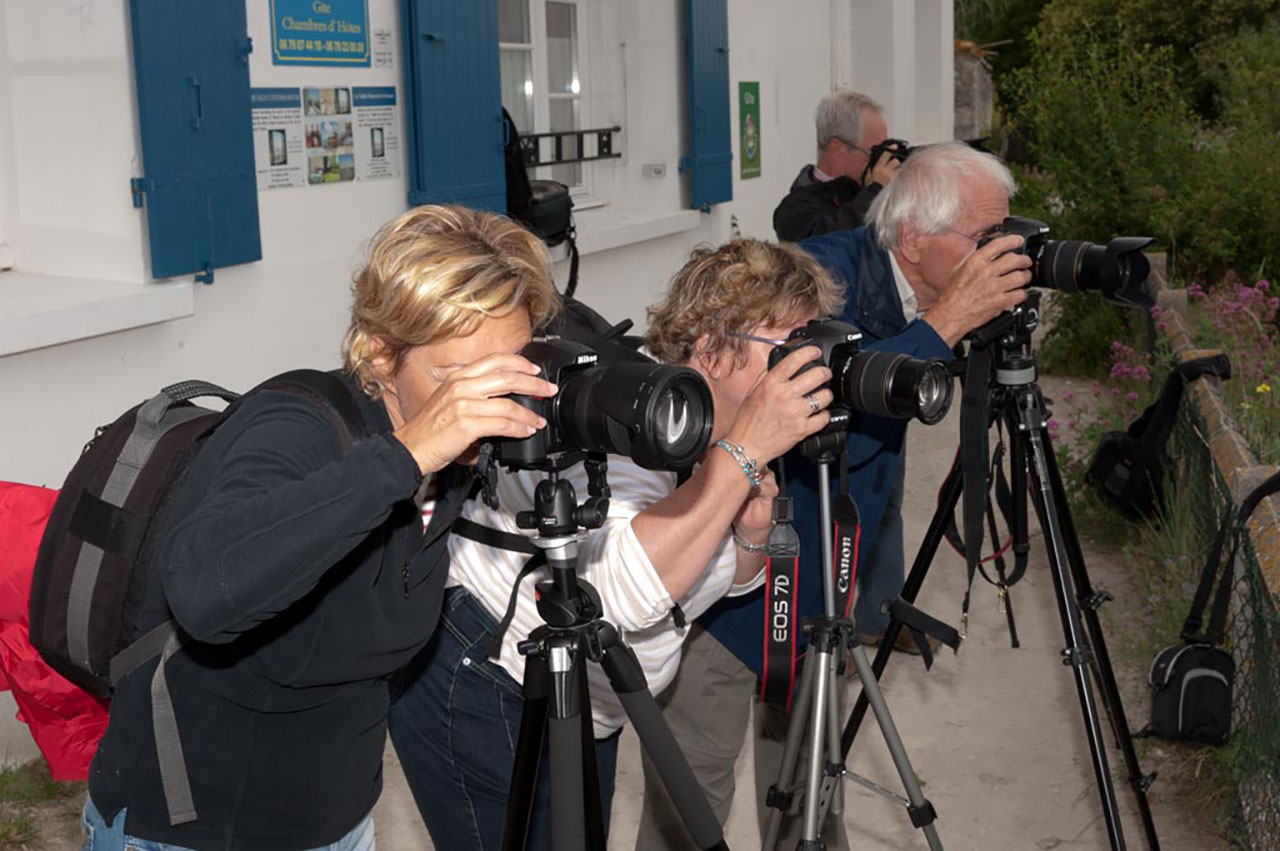 Un groupe de photographes pendant un stage de photo de paysages.