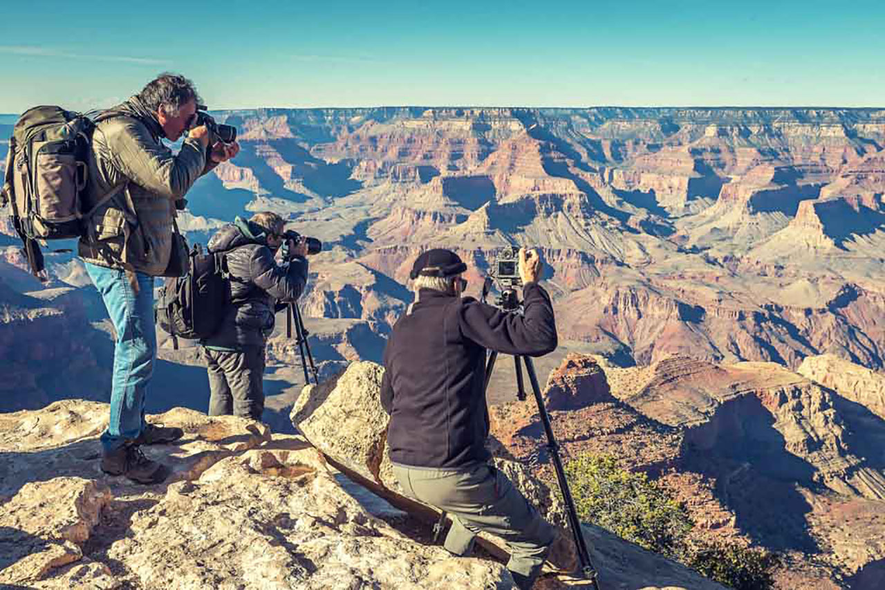 Stagiaires sur les hauteurs du Grand Canyon pendant un stage aux Etats-Unis.