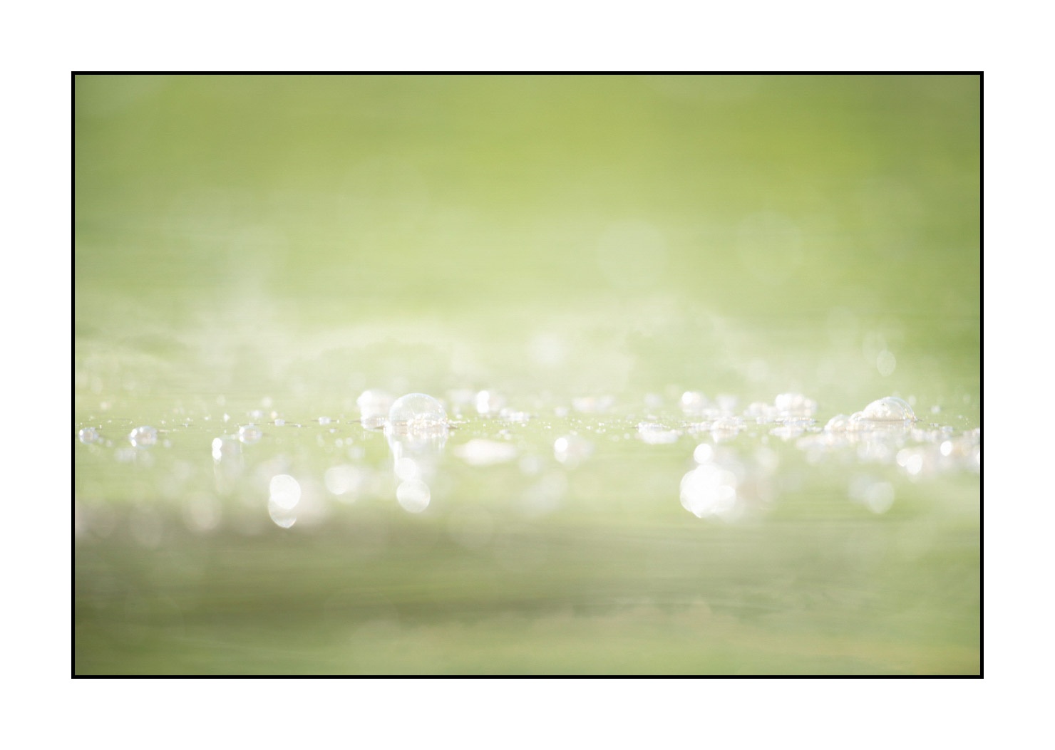 lumieres-et-couleurs/040-bulles/fr/02-bulles-190601DOMCON0306C