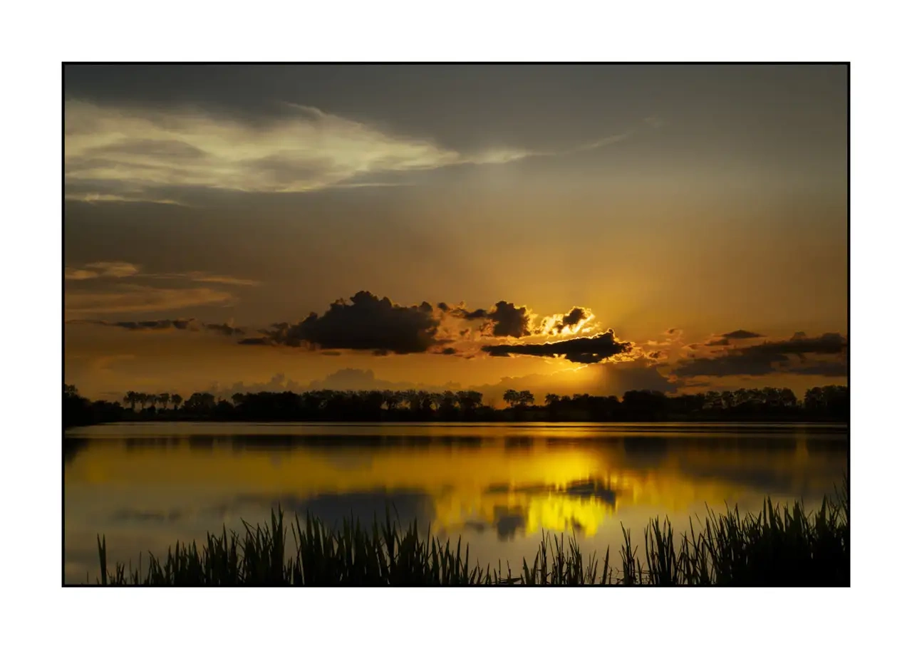 lumieres-et-couleurs/062-dans-l-intimite-de-la-dombes/fr/05-paysage-etang-dombes-2176-32C
