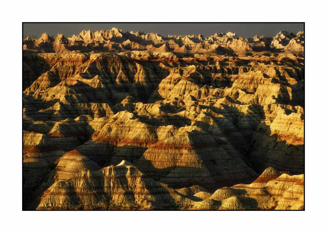 lumieres-et-couleurs/063-hymnes-silencieux-terre-badlands/fr/10-paysage-badlands-dakota-2231-32C