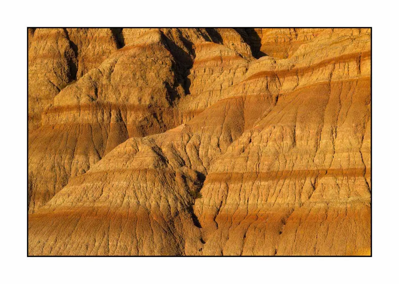 lumieres-et-couleurs/063-hymnes-silencieux-terre-badlands/fr/14-paysage-badlands-dakota-2235-32C