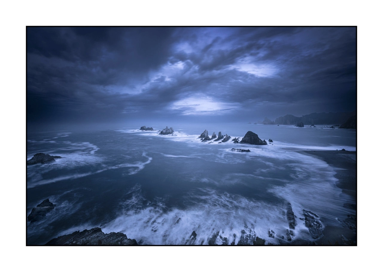 lumieres-et-couleurs/064-les-veilleurs-des-asturies/fr/04-paysage-cotier-asturies-espagne-2258-32C