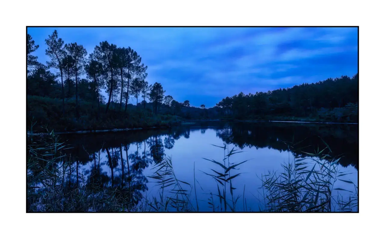 lumieres-et-couleurs/065-reflets-d-un-monde-apaise/en/04-landscape-haute-saintonge-pond-2313-169C