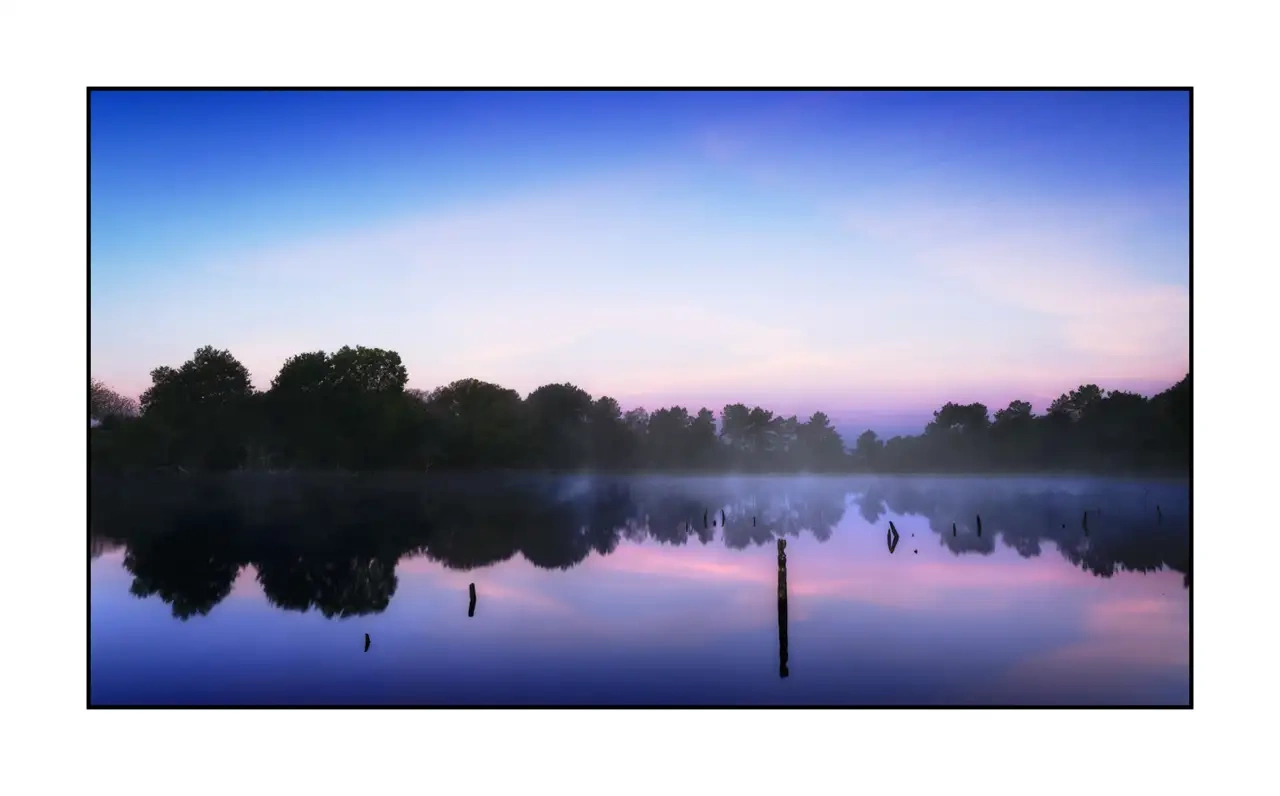 lumieres-et-couleurs/065-reflets-d-un-monde-apaise/en/05-landscape-haute-saintonge-pond-2314-169C