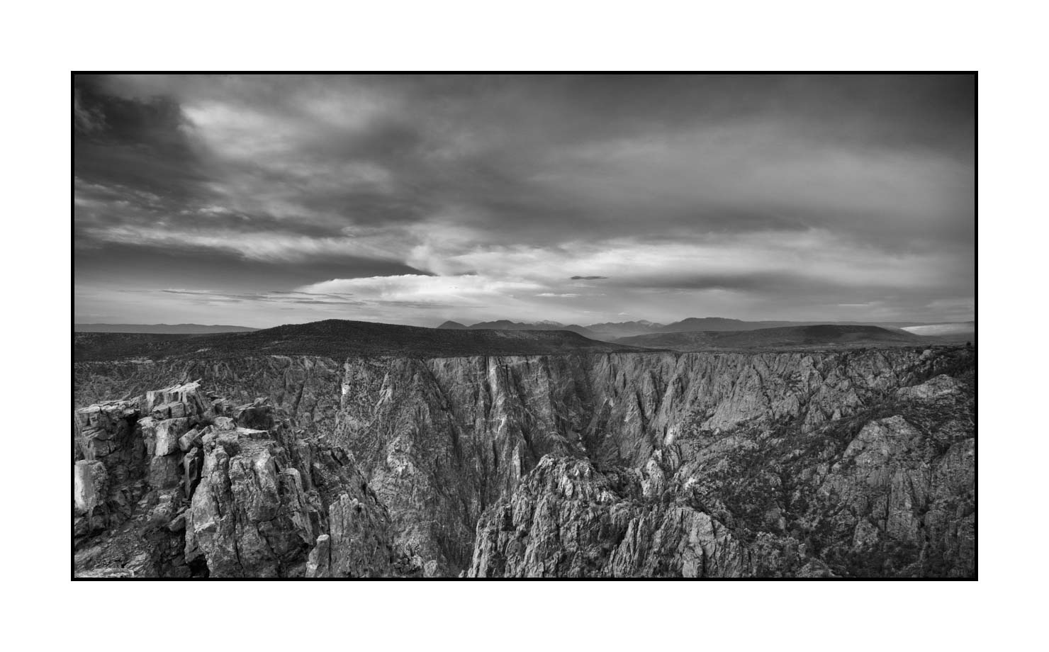 nuances-de-noirs-et-de-blancs/056-merveilles-black-canyon/fr/08-paysage-de-black-canyon-of-the-gunnison-200828BLACAN0079B