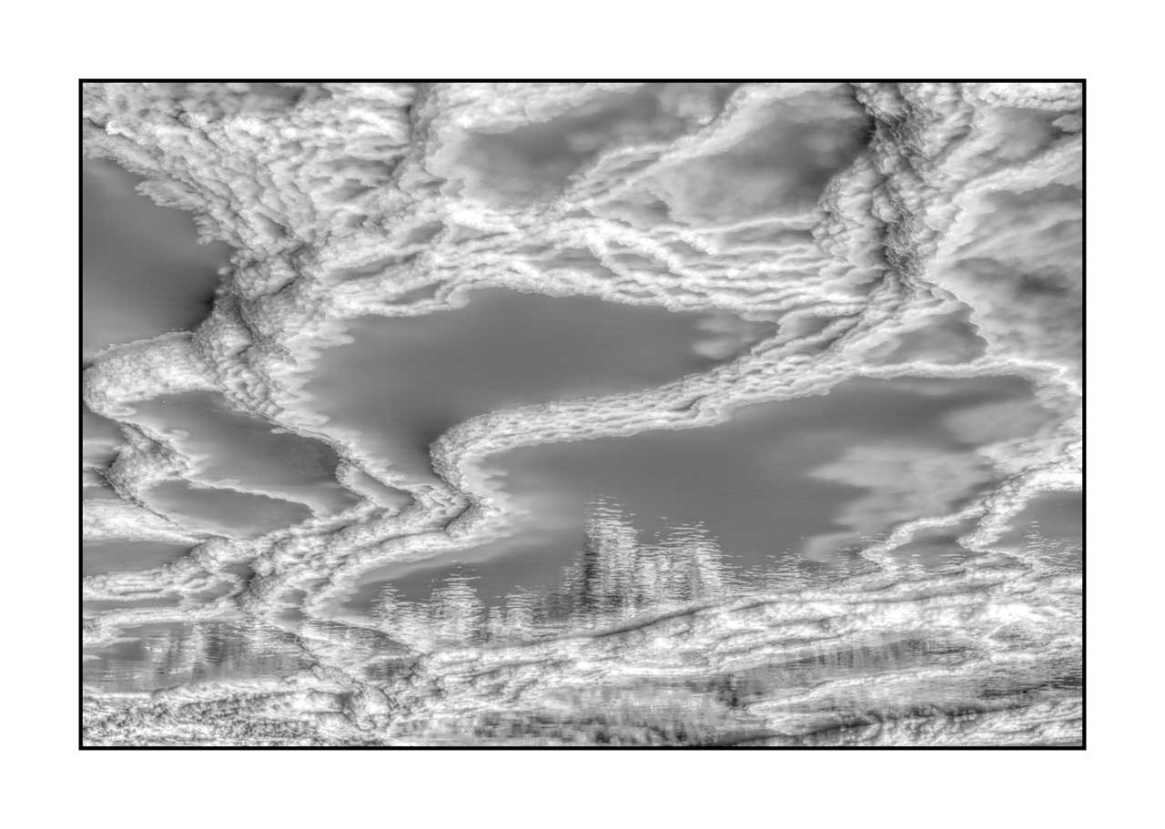nuances-de-noirs-et-de-blancs/077-les-mondes-perdus-de-dallol/en/02-lost-world-of-dallol-20181120ETHDAN0272B