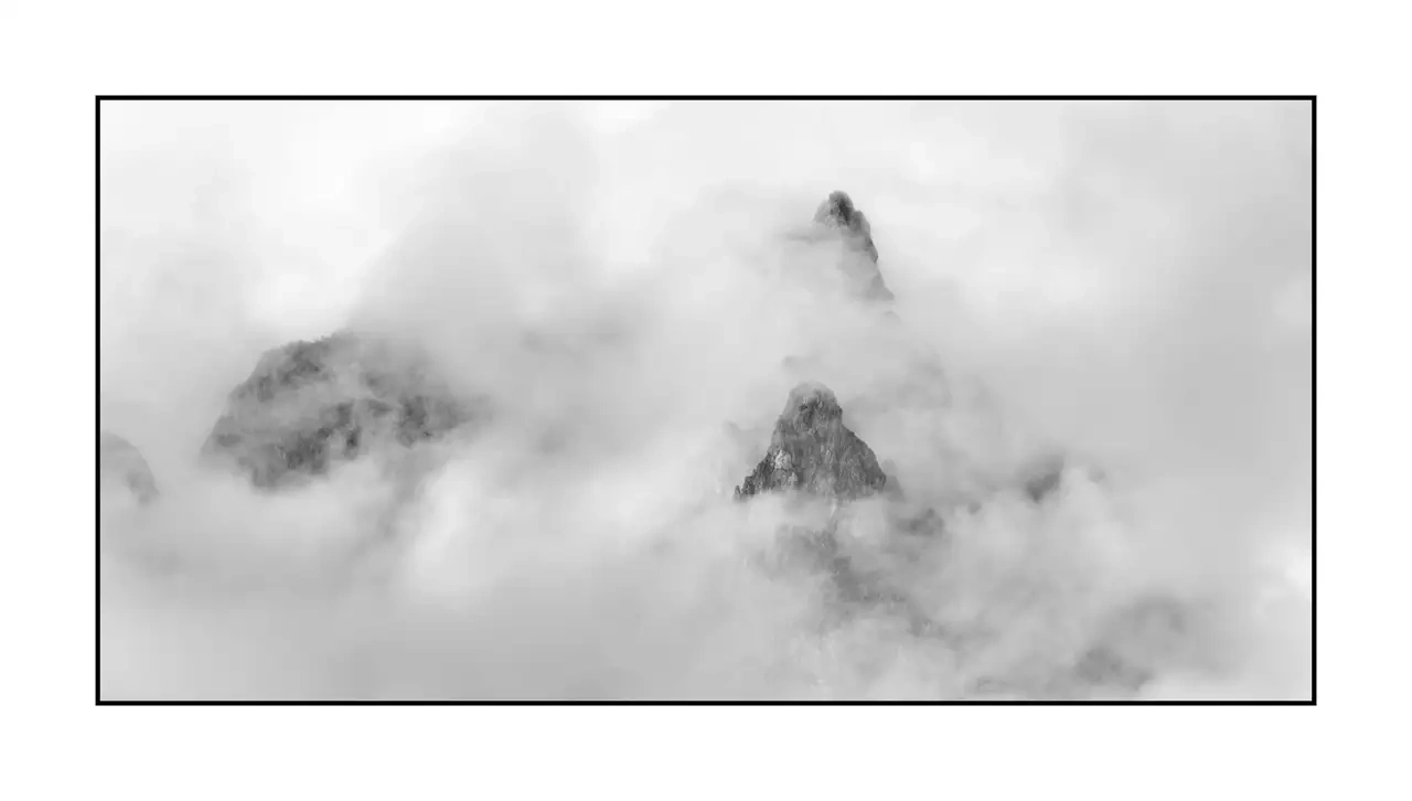 nuances-de-noirs-et-de-blancs/083-paysages-noir-et-blanc-vallee-de-la-claree/en/06-landscape-valley-la-claree-alps-black-and-white-2011-21B