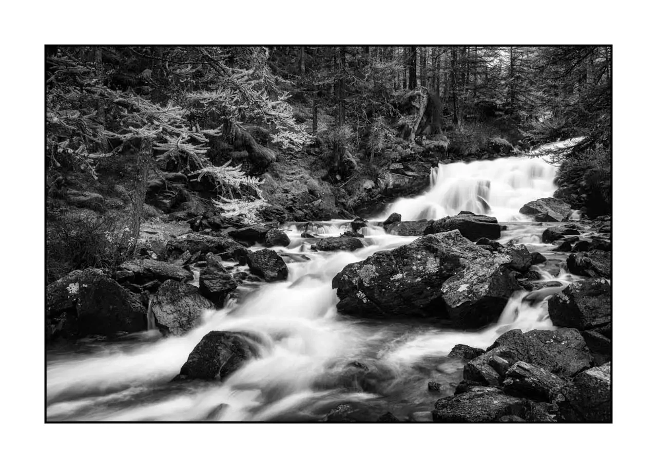 nuances-de-noirs-et-de-blancs/083-paysages-noir-et-blanc-vallee-de-la-claree/en/11-landscape-valley-la-claree-alps-black-and-white-2017-32B