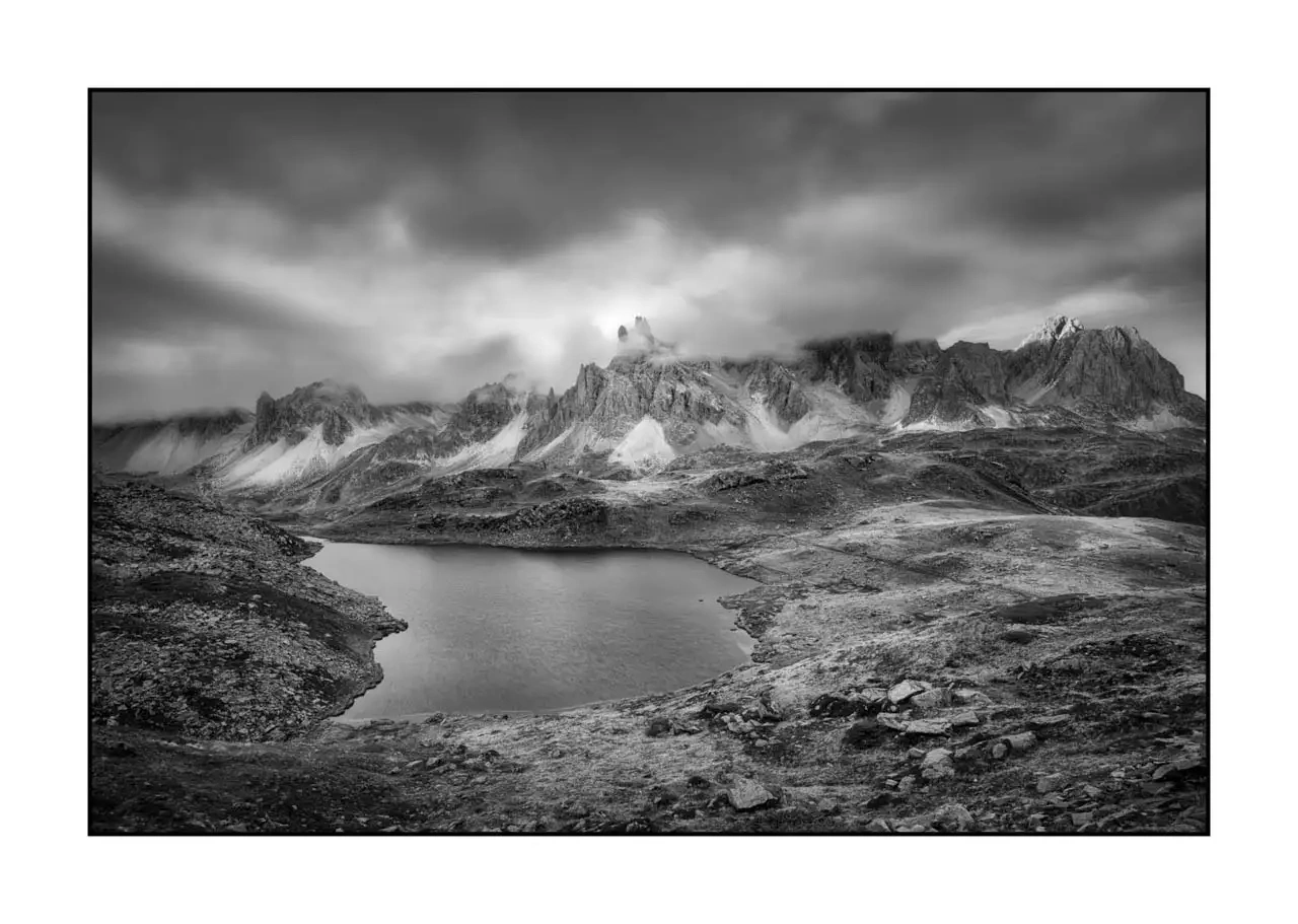 nuances-de-noirs-et-de-blancs/083-paysages-noir-et-blanc-vallee-de-la-claree/fr/05-paysage-vallee-de-la-claree-noir-et-blanc-2020-32B
