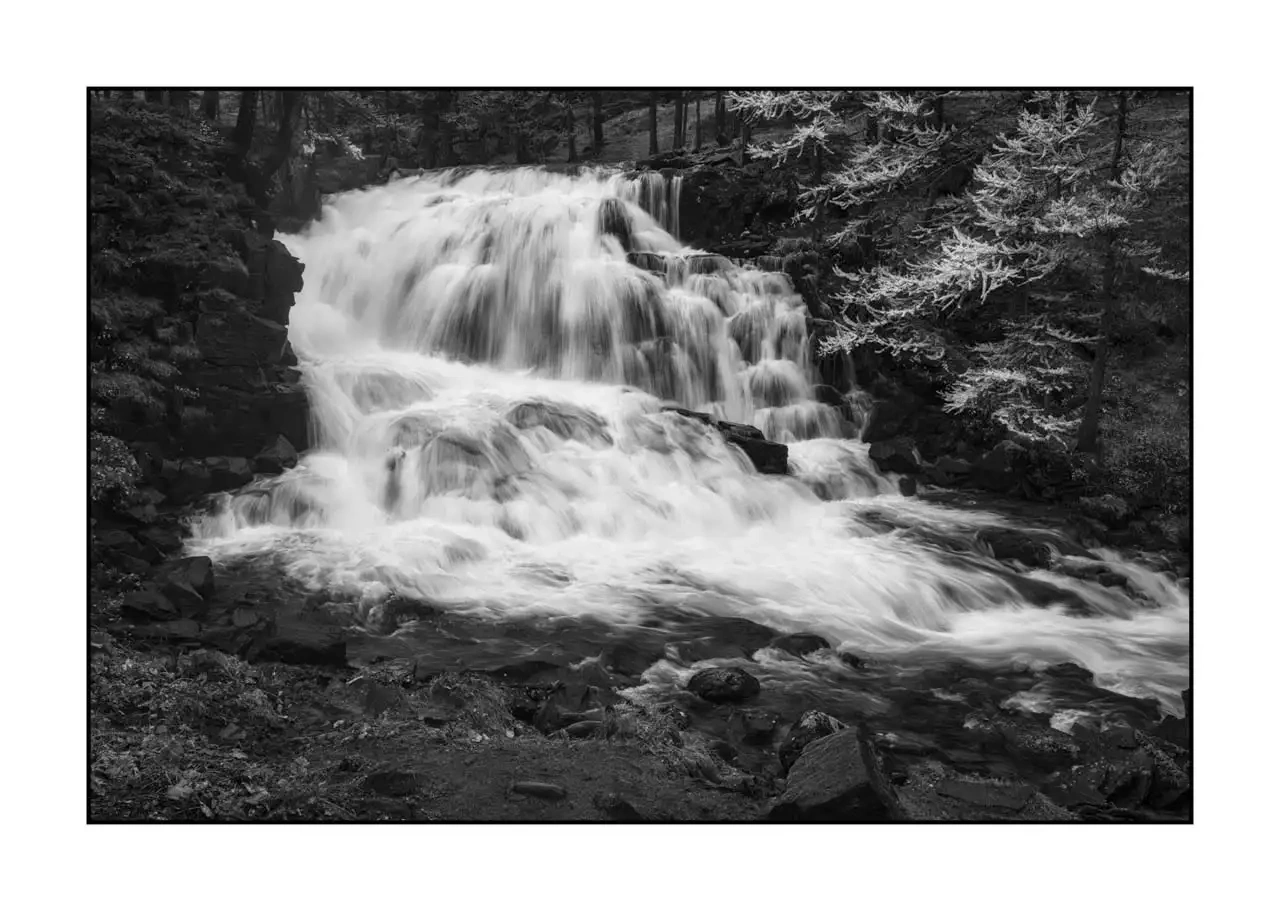 nuances-de-noirs-et-de-blancs/083-paysages-noir-et-blanc-vallee-de-la-claree/fr/09-paysage-vallee-de-la-claree-noir-et-blanc-2014-32B