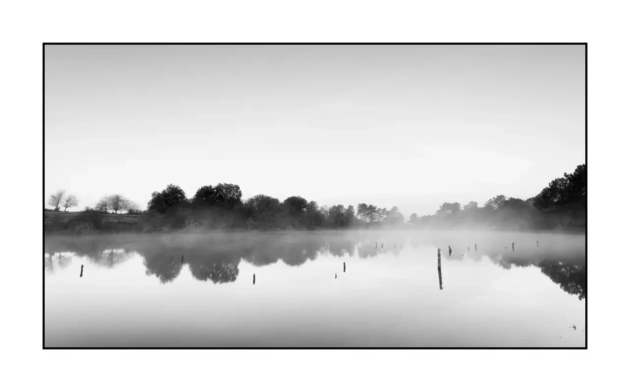nuances-de-noirs-et-de-blancs/092-effleurer-l'aube/en/03-landscape-haute-saintonge-2292-169B