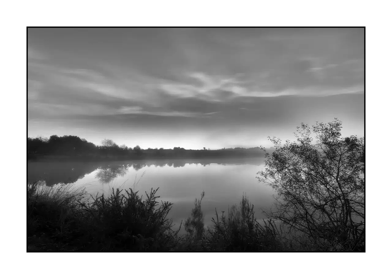 nuances-de-noirs-et-de-blancs/092-effleurer-l'aube/fr/06-paysage-haute-saintonge-2295-32B