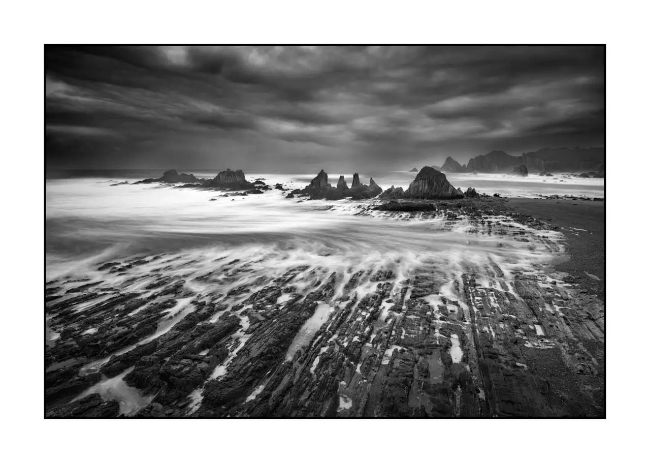 nuances-de-noirs-et-de-blancs/096-murmures-ame-atlantique/edition-limitee/fr/02-ocean-atlantique-asturies-espagne-2356-32B