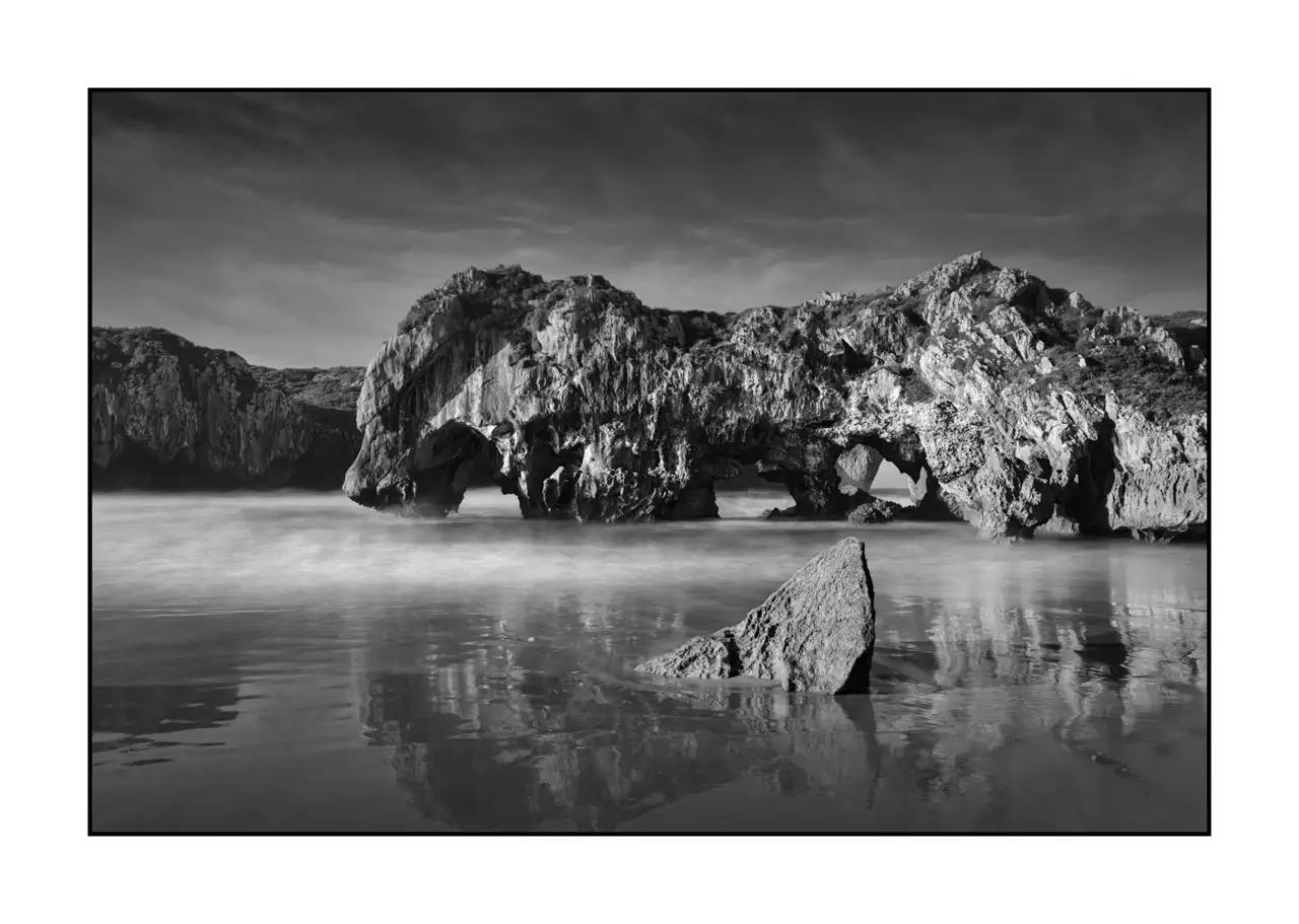 nuances-de-noirs-et-de-blancs/096-murmures-ame-atlantique/edition-limitee/fr/09-ocean-atlantique-asturies-espagne-2363-32B