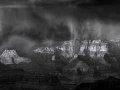 Le Grand Canyon en Arizona aux Etats-Unis en noir et blanc.