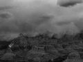 Le Grand Canyon en Arizona aux Etats-Unis en noir et blanc.