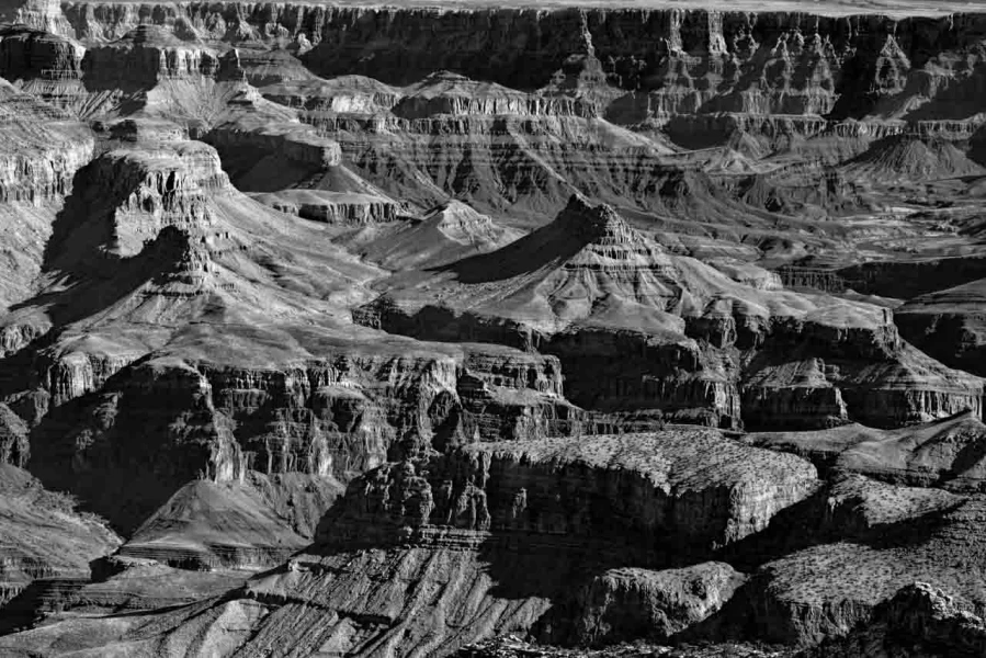 Le Grand Canyon en Arizona aux Etats-Unis en noir et blanc.