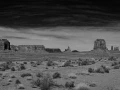Paysage en noir et blanc de Monument Valley dans l'état de l'Ar