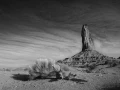 Paysage en noir et blanc de Monument Valley dans l'état de l'Ar