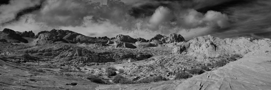 09 landscape of valley of fire in black and white amar guillen photographer
