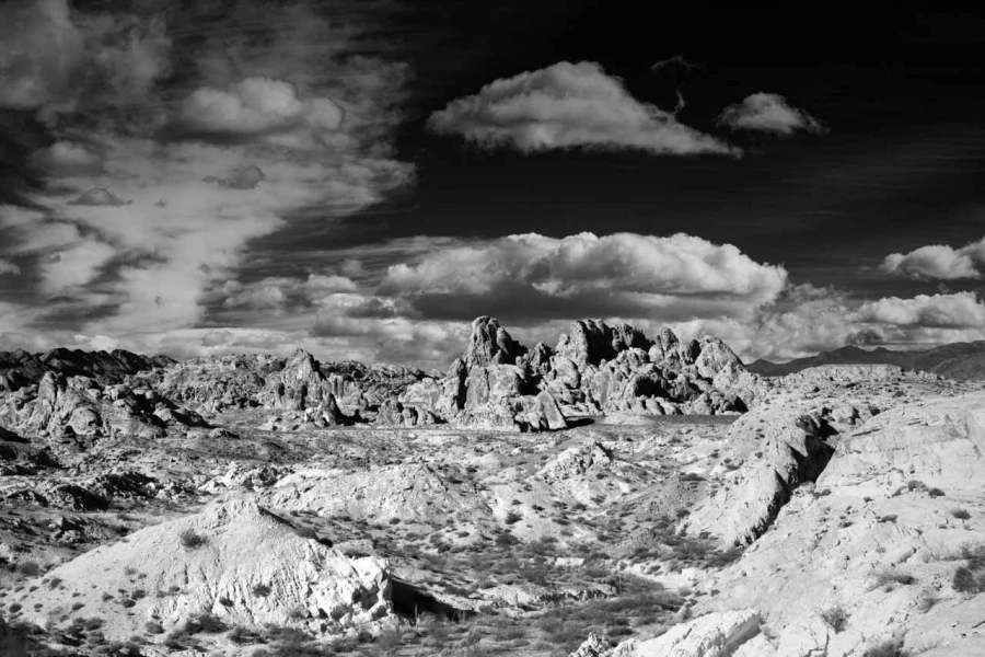 12 paysage de valley fire nevada en noir et blanc amar guillen photographe
