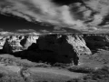 Photo du Canyon de Chelly dans l'Arizona en noir et blanc.