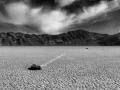 Les pierres qui bougent de Race Track Playa dans la Vallée de la Mort.