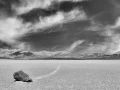 Les pierres qui bougent de Race Track Playa dans la Vallée de la Mort.