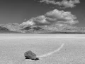 Les pierres qui bougent de Race Track Playa dans la Vallée de la Mort.