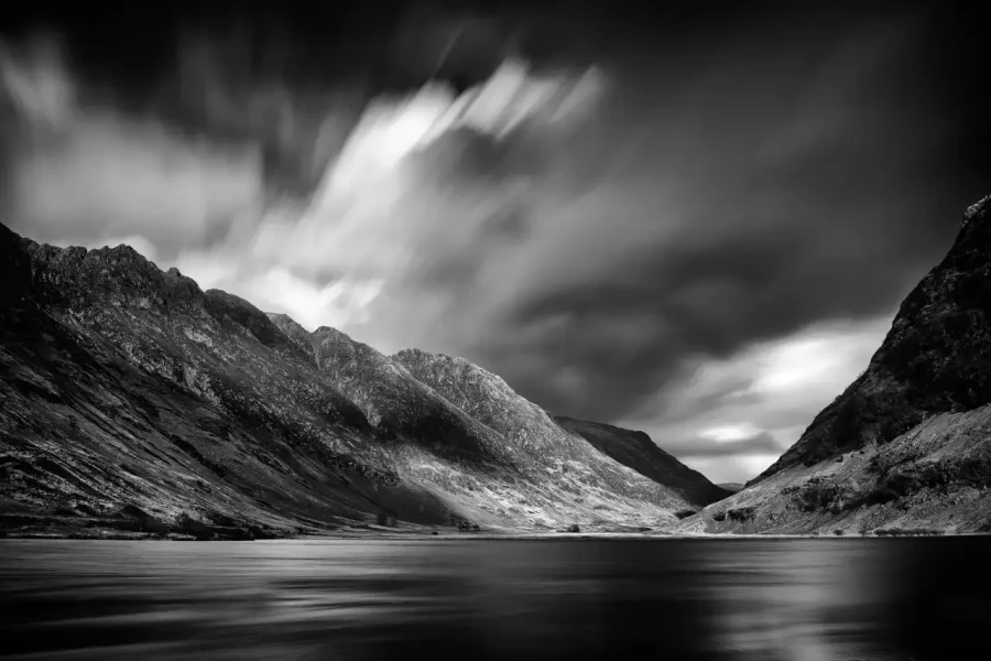 13 photo de paysage en noir et blanc
