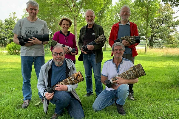 Les participants au stage de photo animalière en affûts flottants du 1 juin mai 2024 en Dombes.