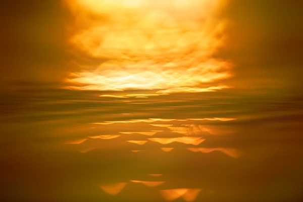 Photographie conceptuelle et abstraite évoquant les esprits de la lumière. Photographie par Amar Guillen, artiste photographe.