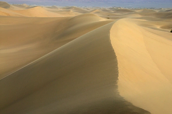 Les dunes de sable de la Vallée de la Mort.